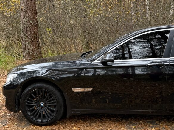 2009 BMW 7 серии 740d xDrive V (F01/F02/F04), чёрный, 1750000 рублей - вид 10
