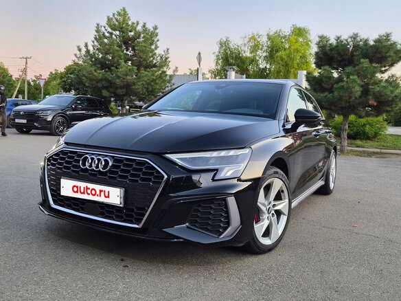 2021 Audi A3 Sportback 35 TFSI IV (8Y), чёрный, 2970000 рублей