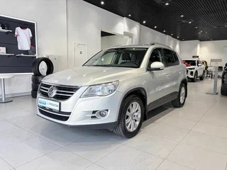 2010 Volkswagen Tiguan I, жёлтый, 690000 рублей, вид 1