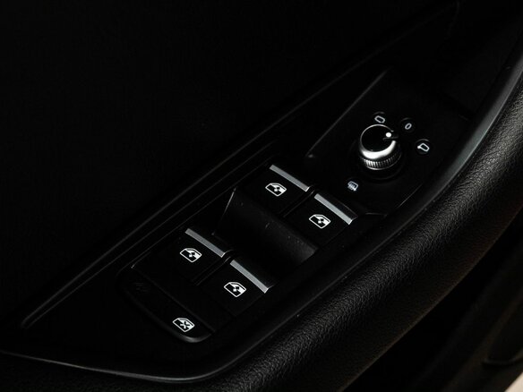 2019 Audi A4 V (B9), красный, 2298000 рублей - вид 13