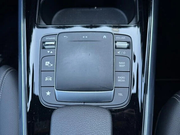 2022 Mercedes-Benz GLA 180 II (H247), чёрный, 2047000 рублей - вид 15