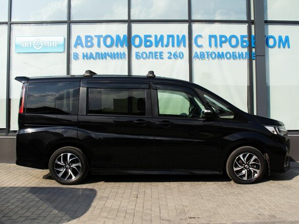 2017 Honda Stepwgn Spada V Рестайлинг, чёрный, 2275000 рублей - вид 5