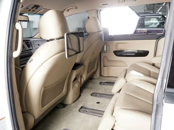 2019 Kia Carnival III, белый - вид 12