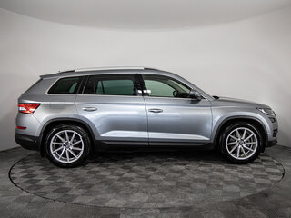 2017 Skoda Kodiaq I, серый, 1975000 рублей, вид 4