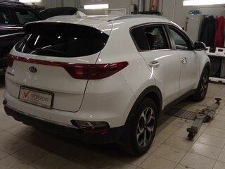 2019 Kia Sportage IV Рестайлинг, белый, 1880000 рублей, вид 2