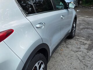 2020 Kia Sportage IV Рестайлинг, серебристый, 2250000 рублей, вид 2