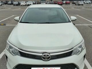 2017 Toyota Camry VII (XV50) Рестайлинг 2, белый, 2350000 рублей, вид 2
