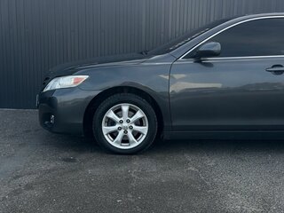 2010 Toyota Camry VI (XV40) Рестайлинг, серый, 1080000 рублей, вид 5