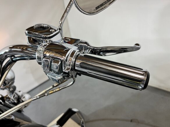 2004 Harley-Davidson Road King, чёрный, 490000 рублей - вид 21