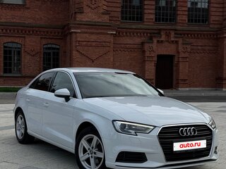 2017 Audi A3 III (8V) Рестайлинг, белый, 1800000 рублей, вид 3
