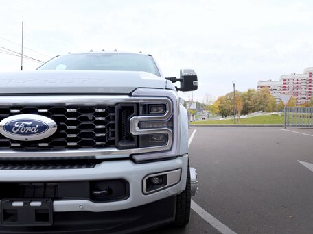 2026 Ford F-450, серый, 19500000 рублей, вид 2