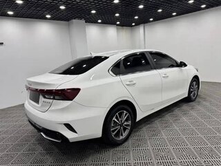 2023 Kia K3 II (China Market) Рестайлинг, белый, 1900000 рублей, вид 3