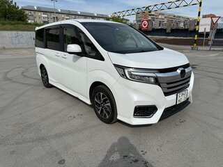 2019 Honda Stepwgn Spada V Рестайлинг, белый, 2050000 рублей, вид 3