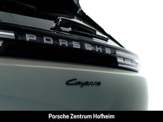 2026 Porsche Cayenne S Electric IV, зелёный, 21440000 рублей, вид 4
