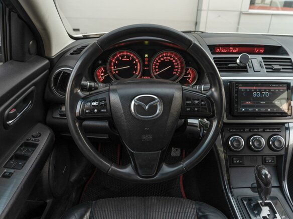 2010 Mazda 6 II (GH) Рестайлинг, белый, 999000 рублей - вид 11