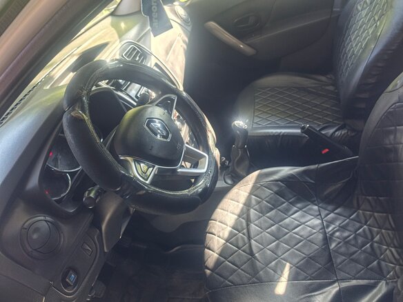 2019 Renault Logan II Рестайлинг, белый, 700000 рублей - вид 4