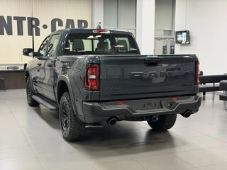 2025 Ram 1500 Crew Cab V Рестайлинг, синий, 8990000 рублей, вид 2