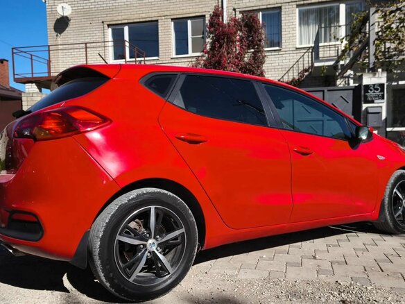 2015 Kia Ceed II, красный, 950000 рублей - вид 3