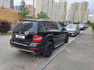 2010 Mercedes-Benz M-Класс 350 II (W164) Рестайлинг, чёрный, 1350000 рублей, вид 4