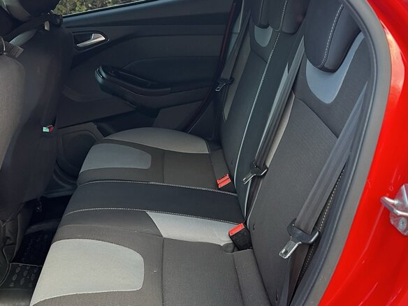 2012 Ford Focus III, красный, 580000 рублей - вид 18