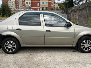 2010 Renault Logan I Рестайлинг, бежевый, 410000 рублей, вид 2