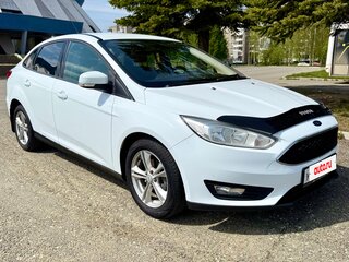 2015 Ford Focus III Рестайлинг, белый, 840000 рублей, вид 3