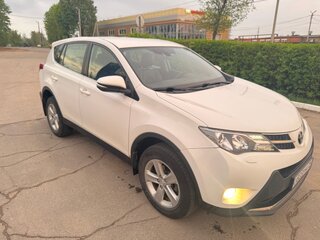 2013 Toyota RAV4 IV (XA40), белый, 1790000 рублей, вид 3