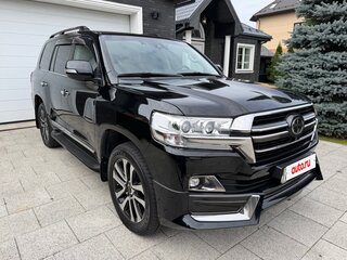 2019 Toyota Land Cruiser 200 Series Рестайлинг 2, чёрный, 8500000 рублей, вид 3