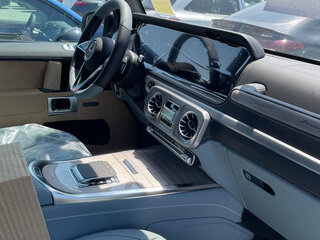 2026 Mercedes-Benz G-Класс 450 d III (W465) Рестайлинг, голубой, 27970000 рублей, вид 3