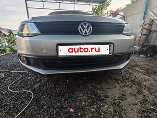 2012 Volkswagen Jetta VI, серебристый, 949999 рублей, вид 2