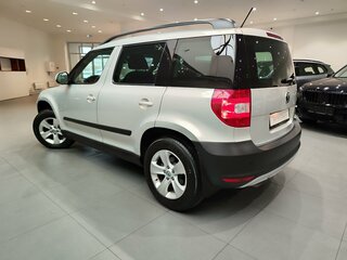 2013 Skoda Yeti I, серебристый, 1390000 рублей, вид 4