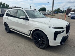 2023 BMW X7 40i I (G07) Рестайлинг, белый, 10900000 рублей, вид 3