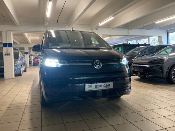 2022 Volkswagen Multivan T7, синий, 3900000 рублей