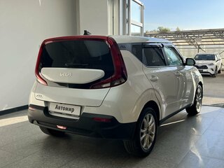 2021 Kia Soul III, белый, 1670000 рублей, вид 4