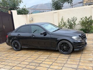 2013 Mercedes-Benz C-Класс 180 III (W204) Рестайлинг, чёрный, 1090000 рублей, вид 2
