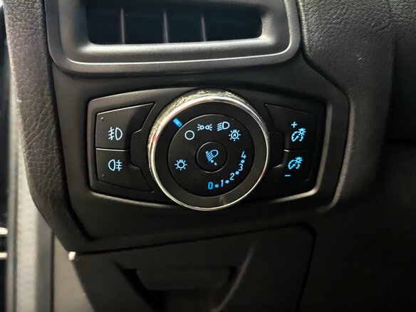2014 Ford Focus III, чёрный - вид 24