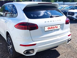 2018 Porsche Cayenne Diesel II Рестайлинг (958), белый, 3746000 рублей, вид 4