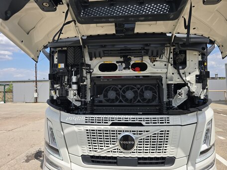2026 Volvo FH, белый, 22800000 рублей, вид 4