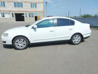 2010 Volkswagen Passat B6, белый, 750000 рублей, вид 5