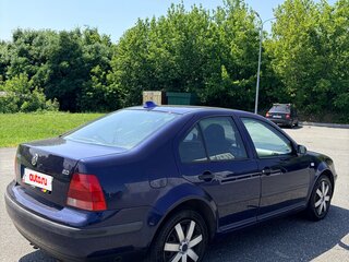 1999 Volkswagen Bora I, синий, 235000 рублей, вид 4