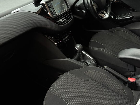 2017 Peugeot 208 I Рестайлинг, оранжевый, 1200000 рублей - вид 6