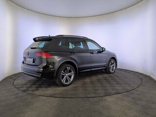 2019 Volkswagen Tiguan II, чёрный, 2450000 рублей, вид 5