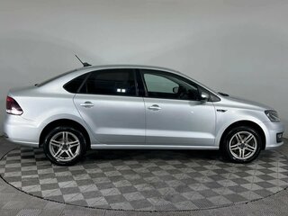 2018 Volkswagen Polo V Рестайлинг, серебристый, 1220000 рублей, вид 4