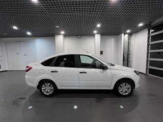 2019 Lada (ВАЗ) Granta I Рестайлинг, белый, 725000 рублей, вид 2