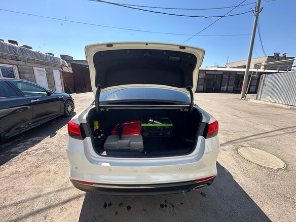 2017 Kia Optima IV, белый, 1540000 рублей - вид 8