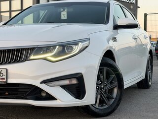 2018 Kia Optima IV Рестайлинг, белый, 1678000 рублей, вид 2