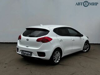 2017 Kia Ceed II Рестайлинг, белый, 1009000 рублей, вид 5