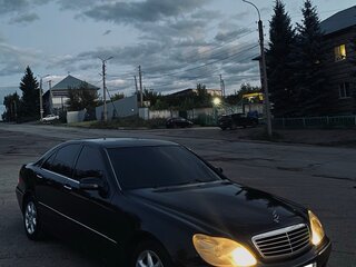 2002 Mercedes-Benz S-Класс 320 Long IV (W220), чёрный, 530000 рублей, вид 3