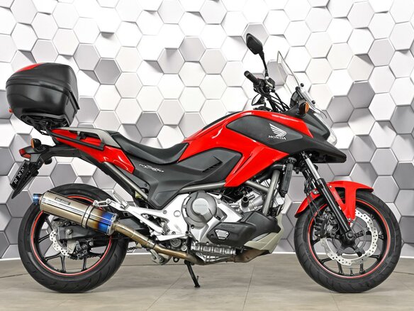 2012 Honda NC 700X, красный - вид 2