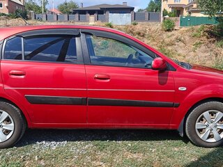 2009 Kia Rio II Рестайлинг, красный, 460000 рублей, вид 4